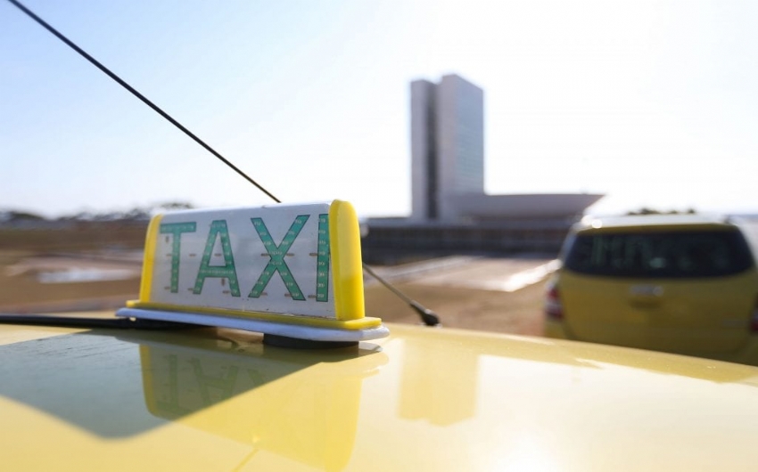 Carf: compra de veculo para arrendamento a taxista no  isenta de IPI