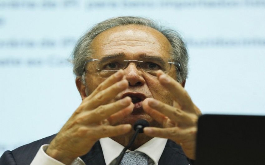 Guedes quer aprovar reforma tributria em 4 fases, priorizando IVA dual