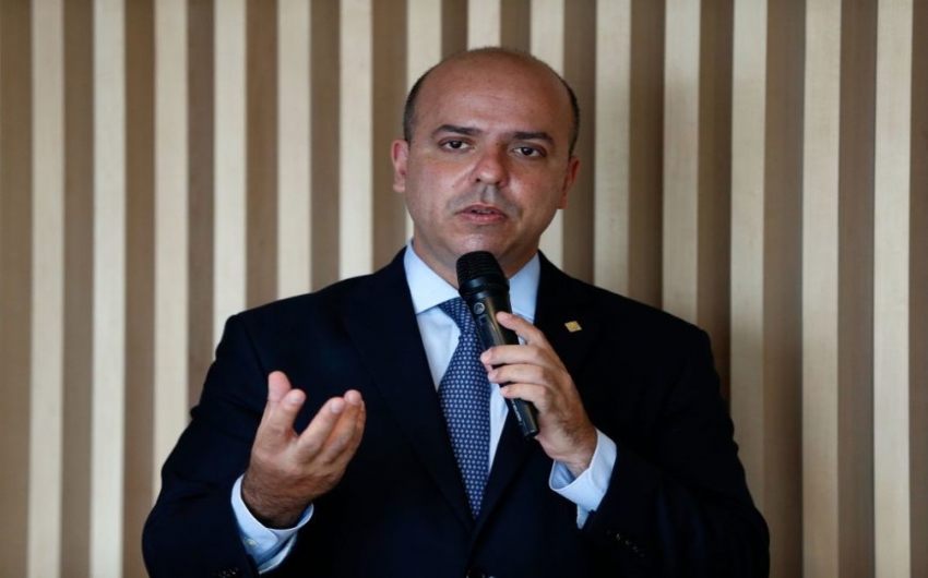 Governo avalia renegociao tributria para setores afetados pela crise, diz assessor de Guedes