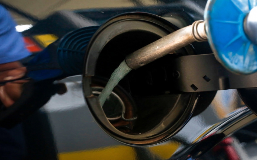 Governo atualiza valores de cobrana de ICMS sobre gasolina, gs e diesel