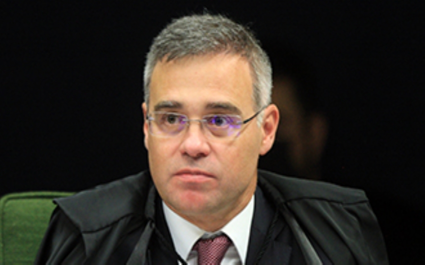 Ministro Andr Mendona suspende obrigatoriedade de registro de carro de locadora em Pernambuco
