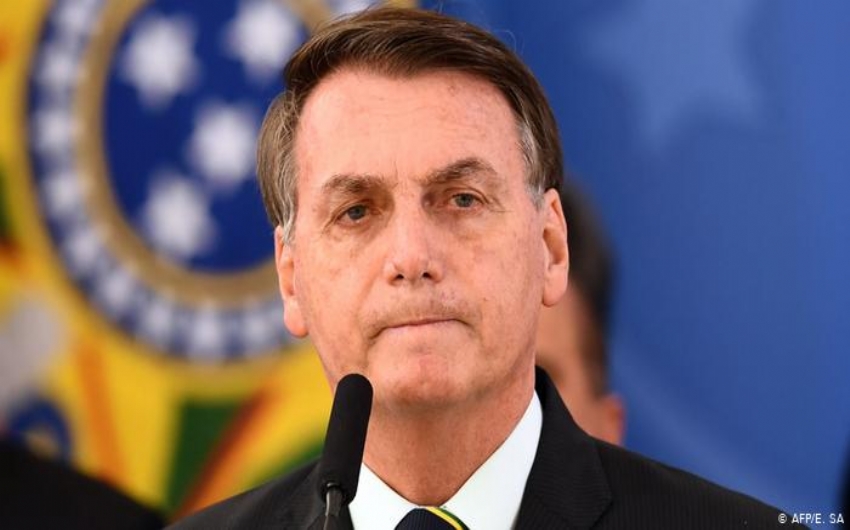 Bolsonaro confirma aval para Guedes discutir novo imposto com extino de outro