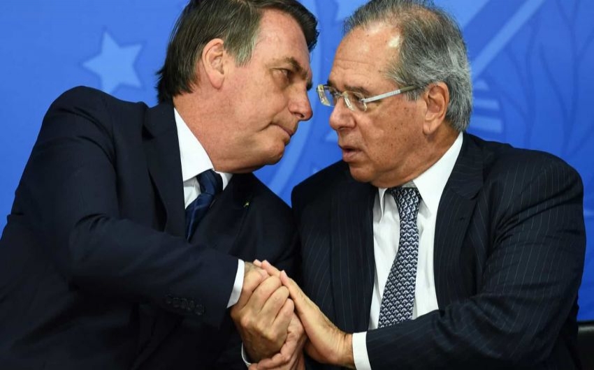 Apenas eu e Guedes temos palavra final na economia, diz Bolsonaro