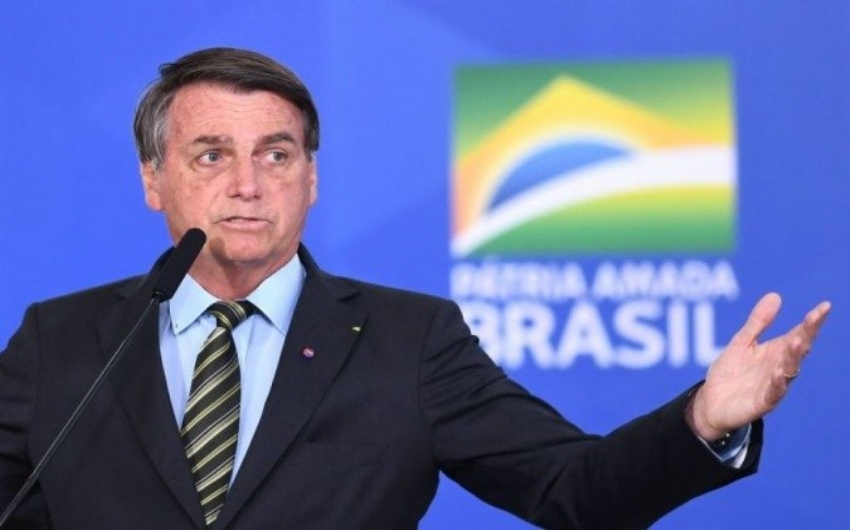 Bolsonaro diz que empresas estrangeiras recomendam compra do real