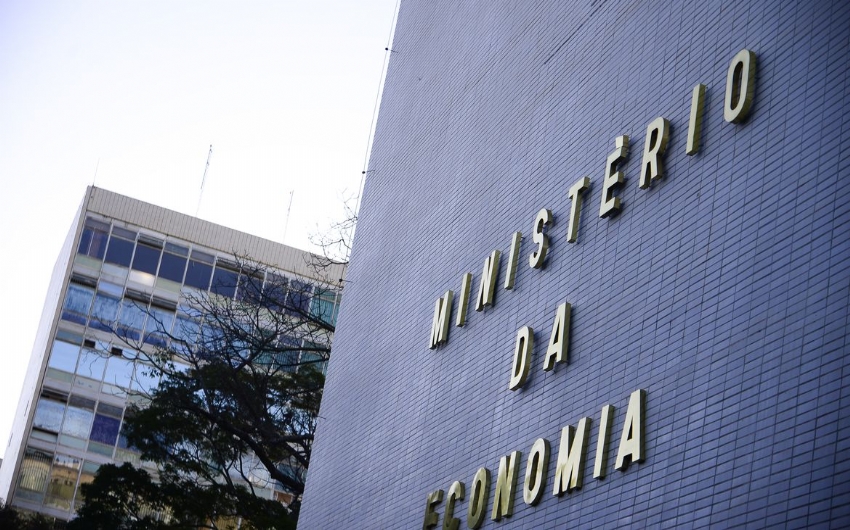 Governo pretende economizar R$ 97 milhes com licitao centralizada
