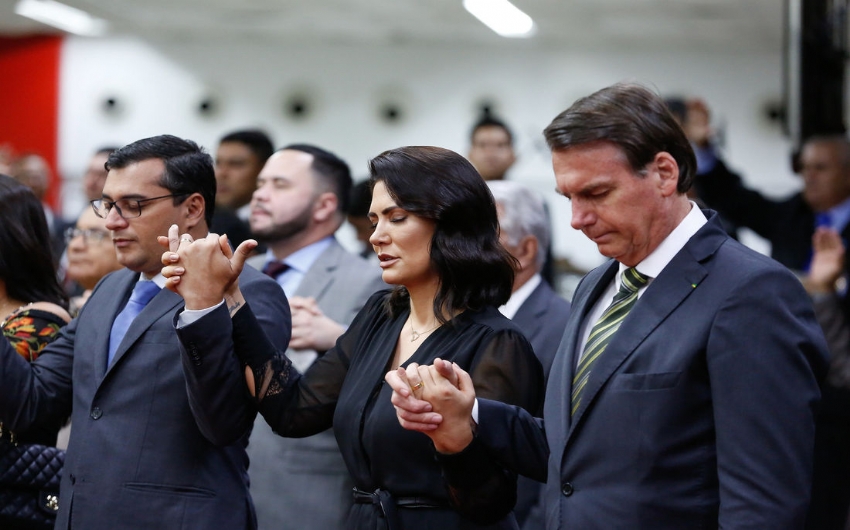 Estimulado por Bolsonaro, Congresso derruba veto e perdoa dvida bilionria de igrejas