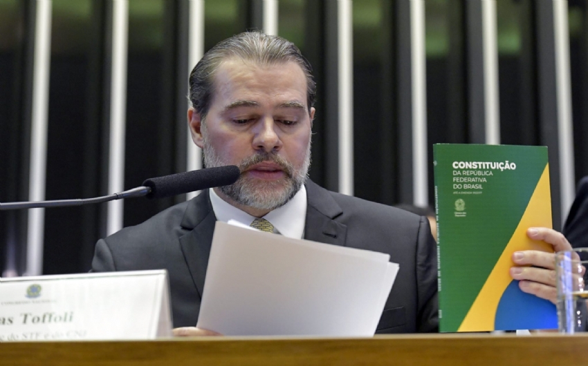 Dias Toffoli vota contra a incidncia de IRPF sobre penso alimentcia