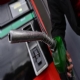 Sucessivos aumentos da gasolina se transformam em fake news contra governos estaduais